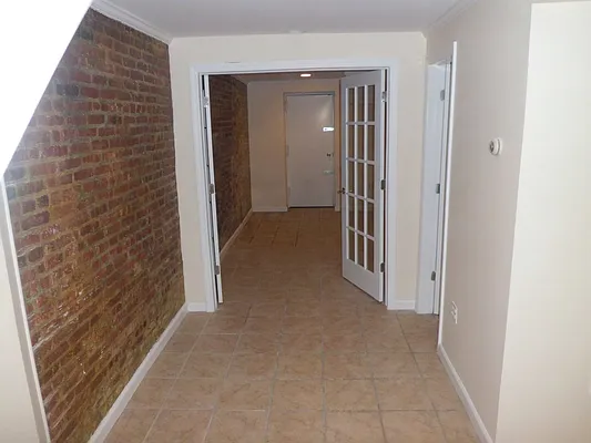 Rented by Maximus Realty Group | media 30