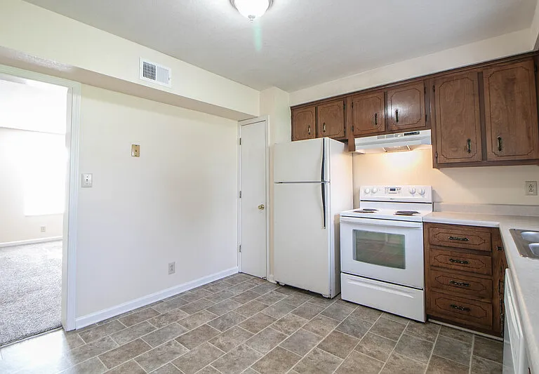 371-3 Peabody Dr — Photo 8