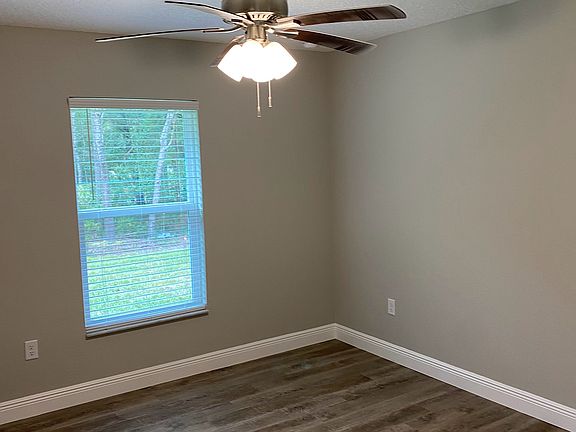 5th image of 561 W Dandee Pl