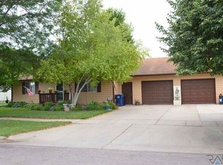 335 W Holly St, Tea, SD 57064