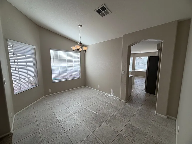 7721 W Tonto Dr — Photo 5