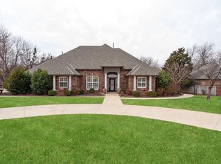 1001 N Bittercreek Ter, Mustang, OK 73064