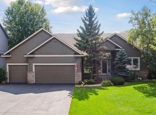 10521 Golden Eagle Trl, Woodbury, MN 55129