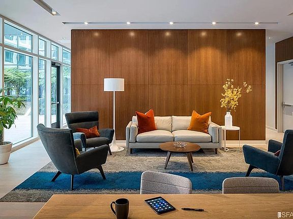 Owner's Lounge