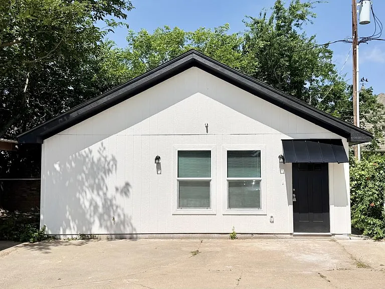 20 Sarasue Ln — Photo 1