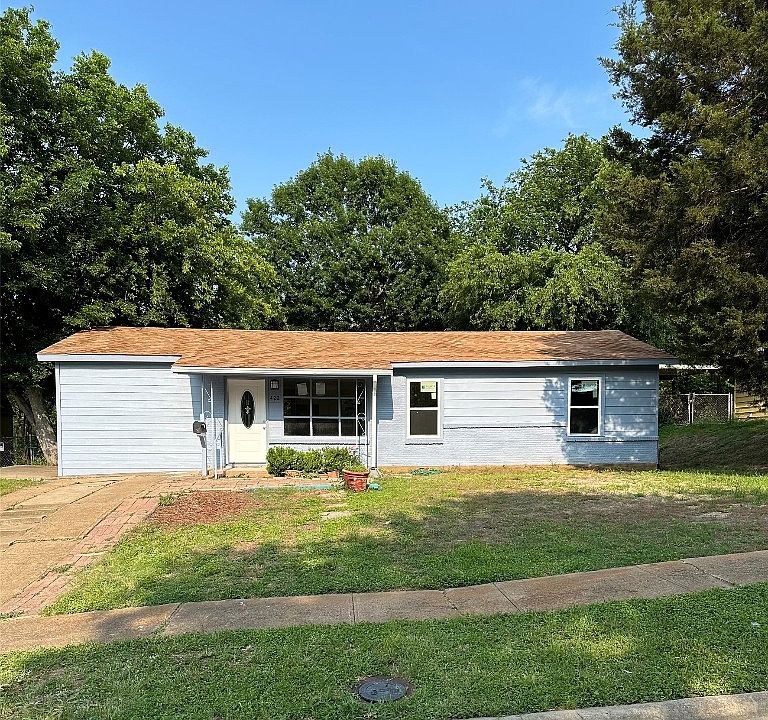 1st image of 422 NW 22nd St