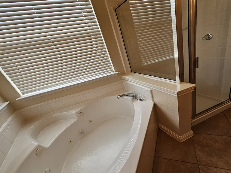 1008 Laurel Glen Blvd — Photo 29
