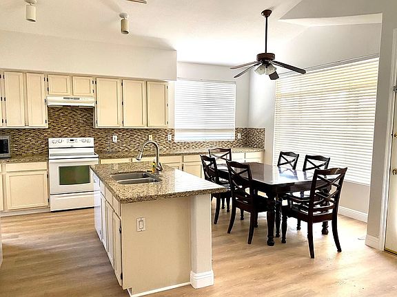 3rd image of 15213 N 55th Way