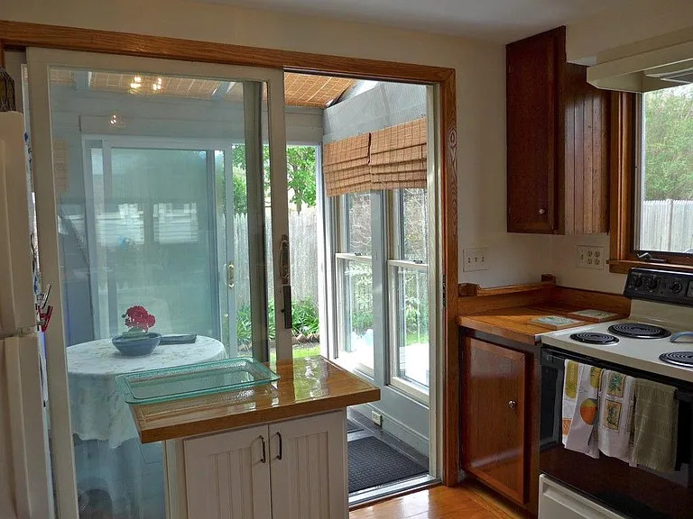 7 Clinton St — Photo 11