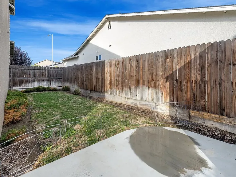 6157 E Garland Ave — Photo 2