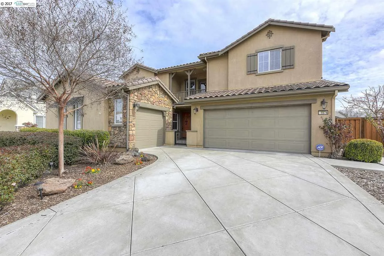 1576 Savory Dr photo 1