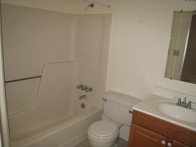 5436 N Garden Ln — Photo 12