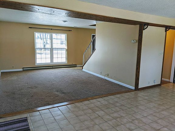 3rd image of 408 N Loyland Dr