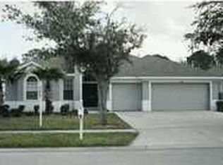 5208 Villagebrook Dr, Zephyrhills, FL 33544