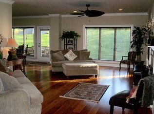 300 Clubhouse Dr, Fairhope, AL 36532