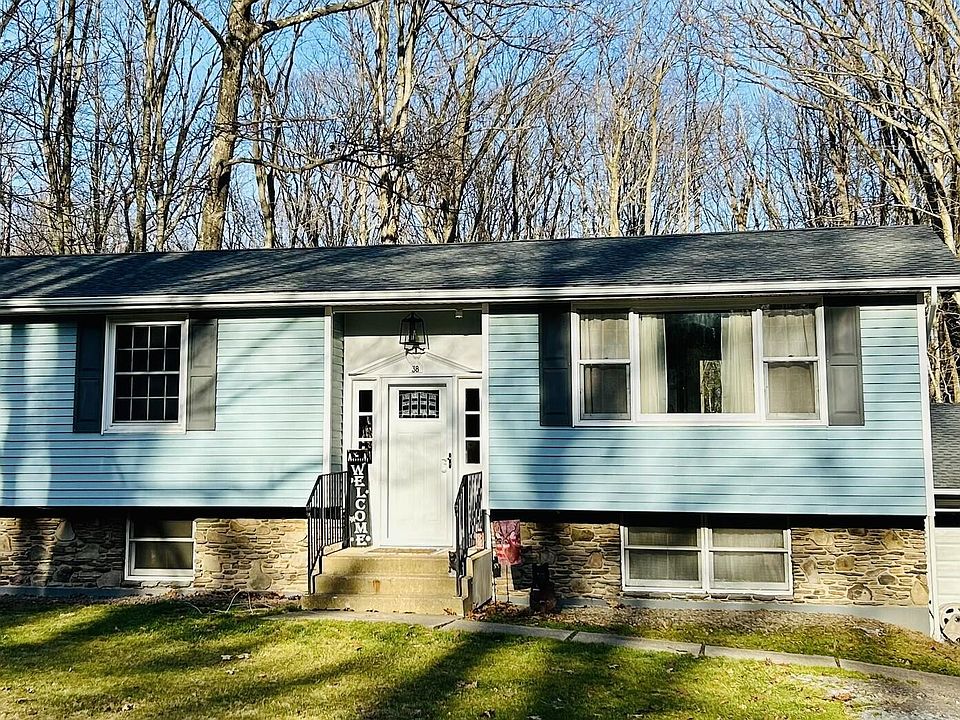 1st image of 38 Mountain Crest Dr