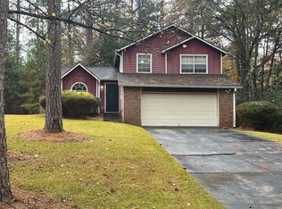 1560 Pin Oak Ln SE, Conyers, GA 30094