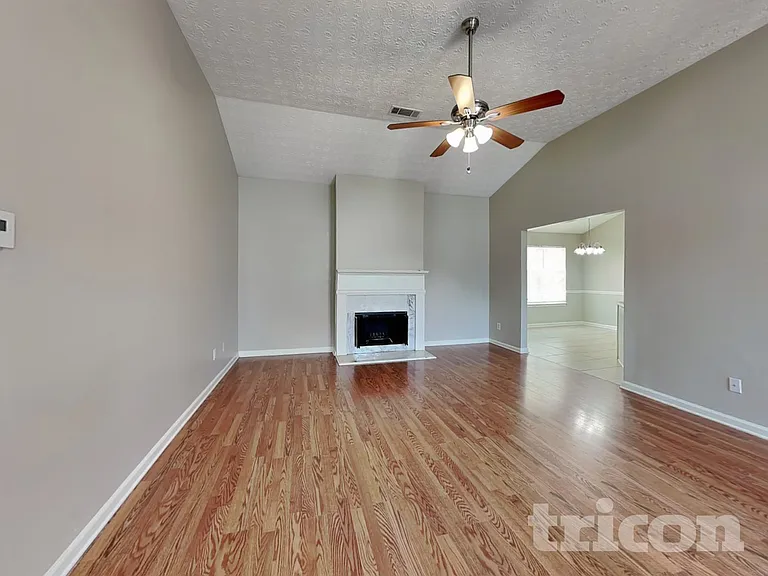 931 Tilford Point Pl — Photo 2