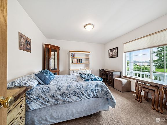 5th image of 10800 184th Avenue E
