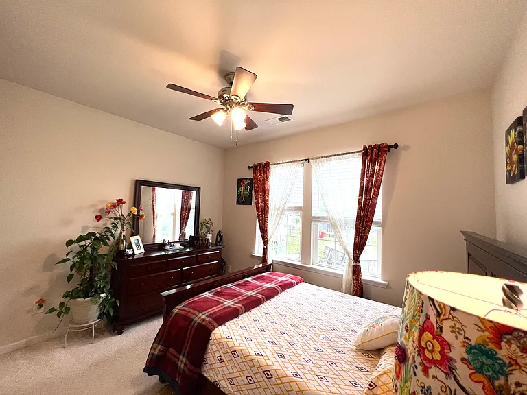 1031 Winnett Dr — Photo 47
