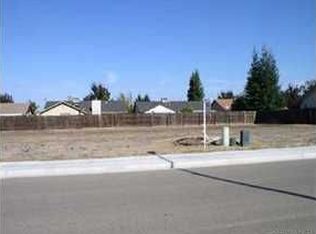 3311 Summer Ln, Madera, CA 93637