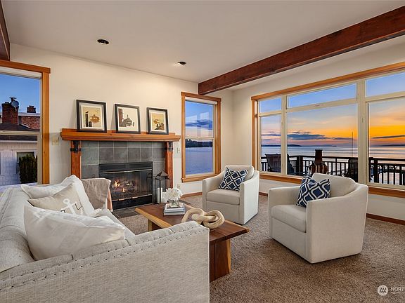 4th image of 10989 Rolling Bay Walk NE
