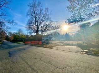 1915 Granville Rd, Greensboro, NC 27408