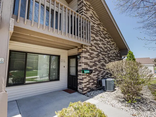 W176N9728 Riversbend CIRCLE EAST East, Germantown, WI 53022