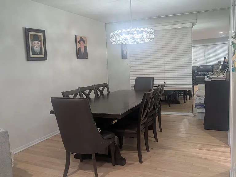 864 Greenshire Ct — Photo 6