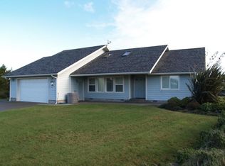 2903 Lincoln Ave SW, Bandon, OR 97411