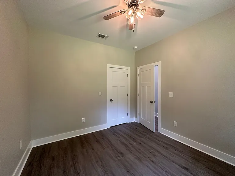 1332 Jackson St — Photo 24