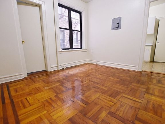 3rd image of 3260 41st St APT 2A