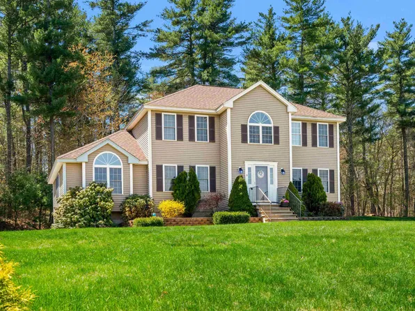 9 Haywood Road, Londonderry, NH 03053