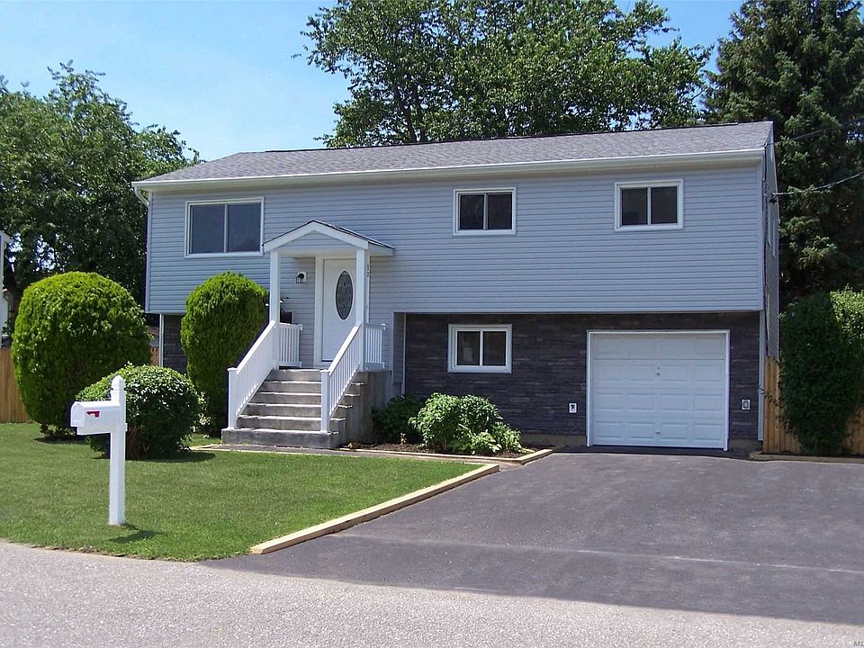 1st image of 72 Lincoln Ave