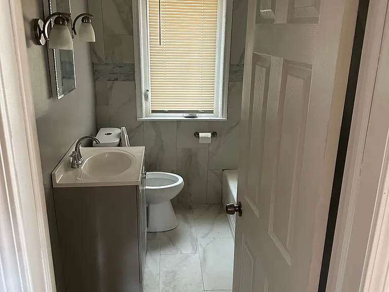 9781 Wayburn St — Photo 6
