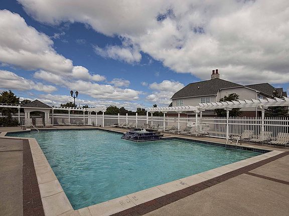 4th image of 7950 Brandywine Blvd #7974