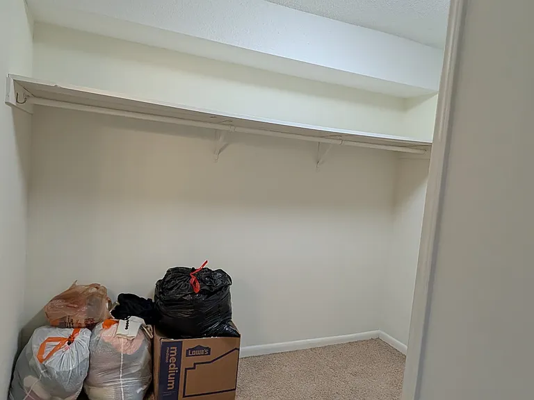 303 Oak Tree Dr — Photo 14
