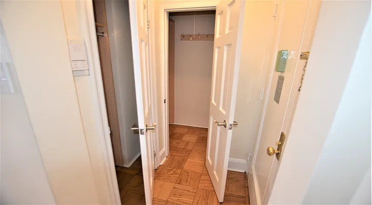 Rented by Manhattan Realty Group | media 5