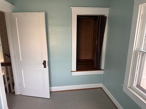 4th image of 1017 S Pershing Ave #1017
