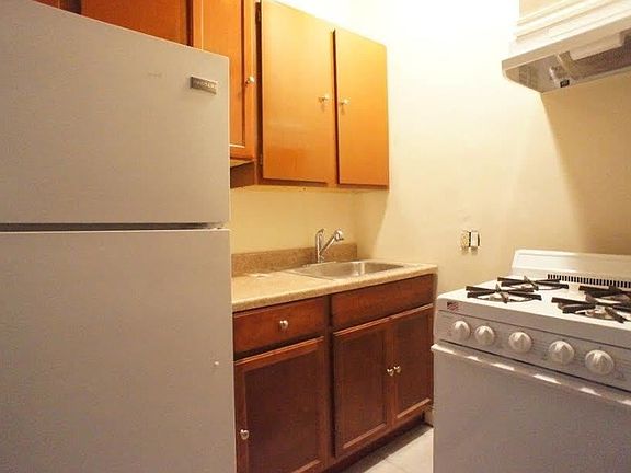 3rd image of 12 E 127th St APT 2B