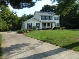 57 Queens Dr, Florissant, MO