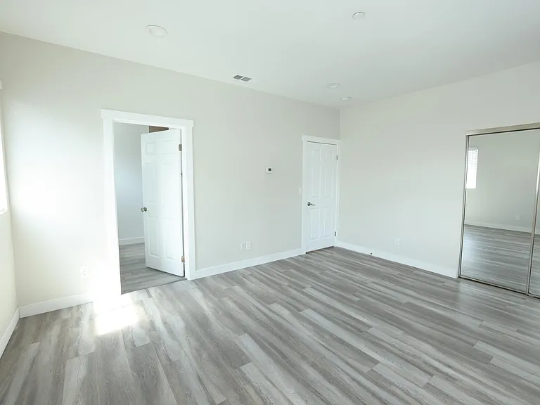 3927 Wisconsin St #8 — Photo 18