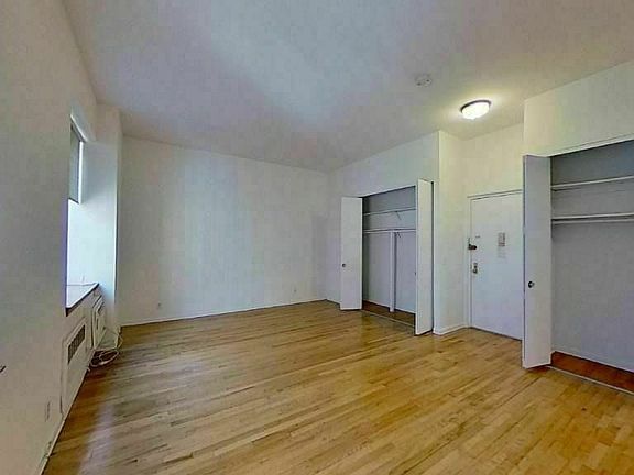 4th image of 310 W 80th St #6DD