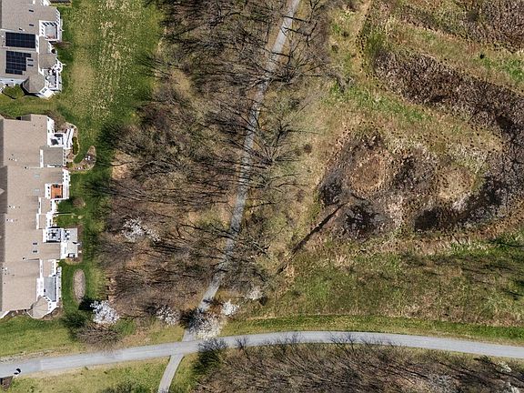 4th image of 2419 Mill Race Rd