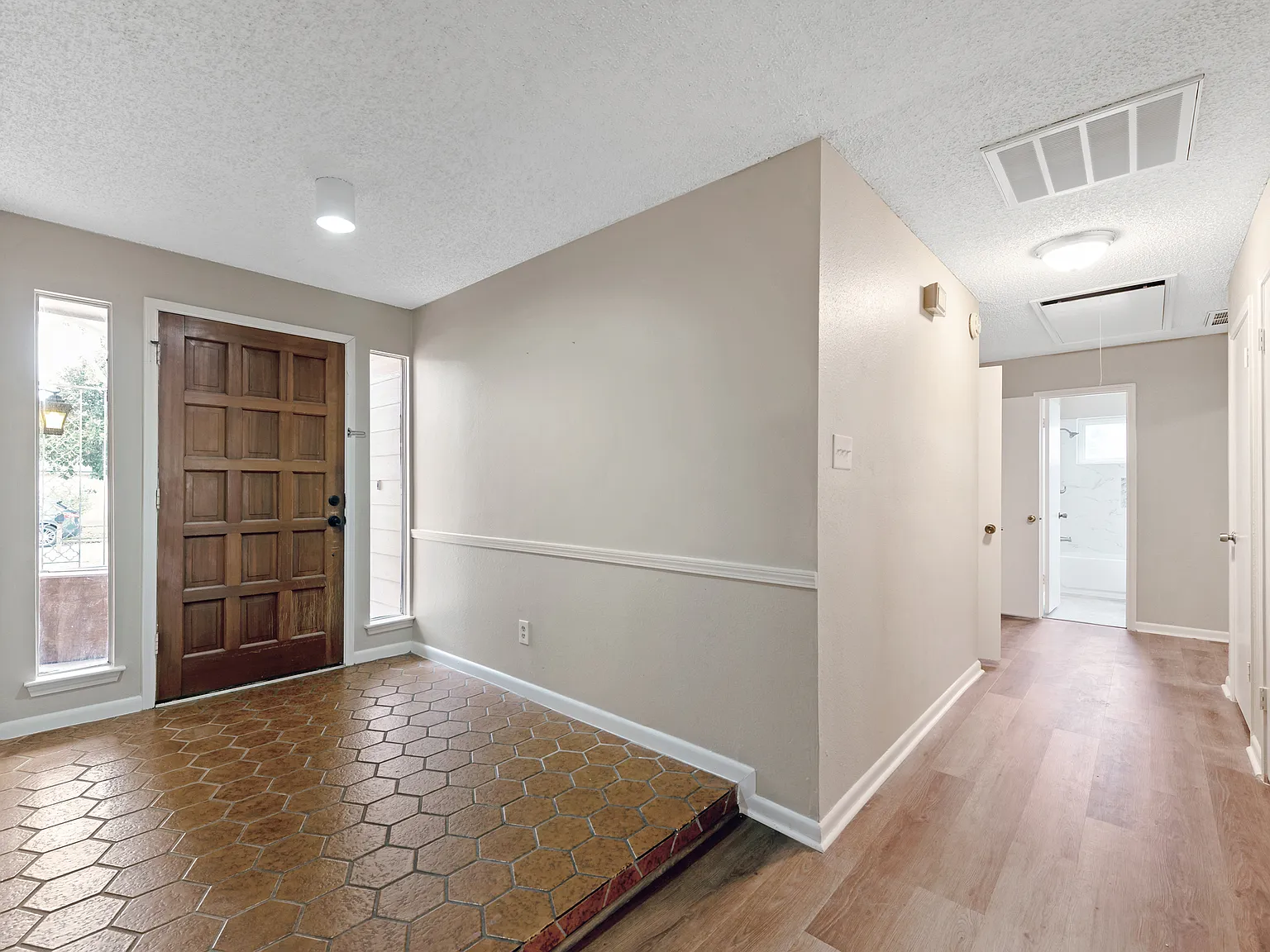 3 bed, 1782 sqft, $2,200 — Photo 1