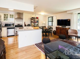 387 Adelphi St APT A, Brooklyn, NY 11238