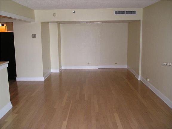 5th image of 151 E Washington St Unit 504