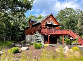 167 Honeysuckle Dr, Hazle Township, PA 18202