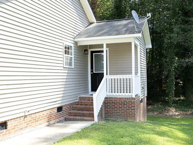 109 Havencrest Lndg — Photo 4