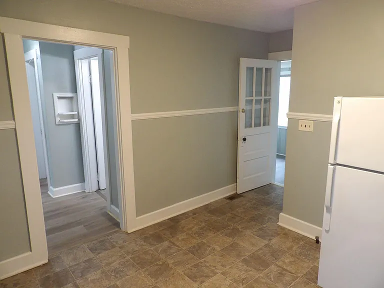 109 Allnutt Dr — Photo 31